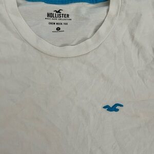 Hollister White and Blue Short Sleeve Tee
